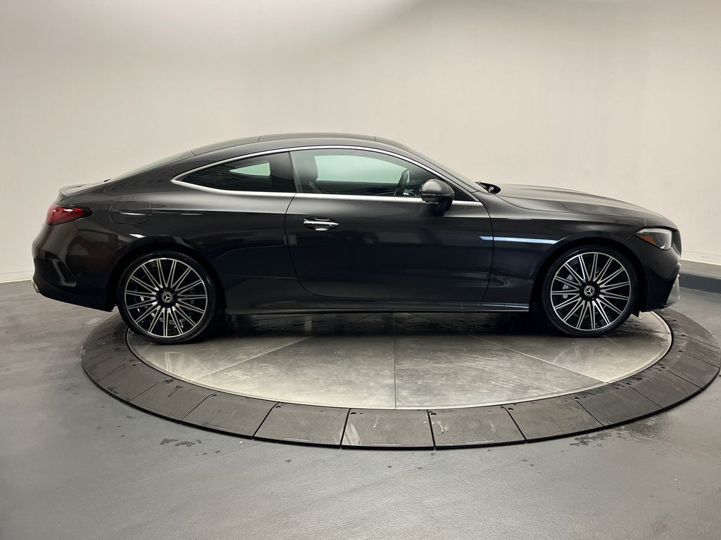 2025 Mercedes-Benz CLE 450 8