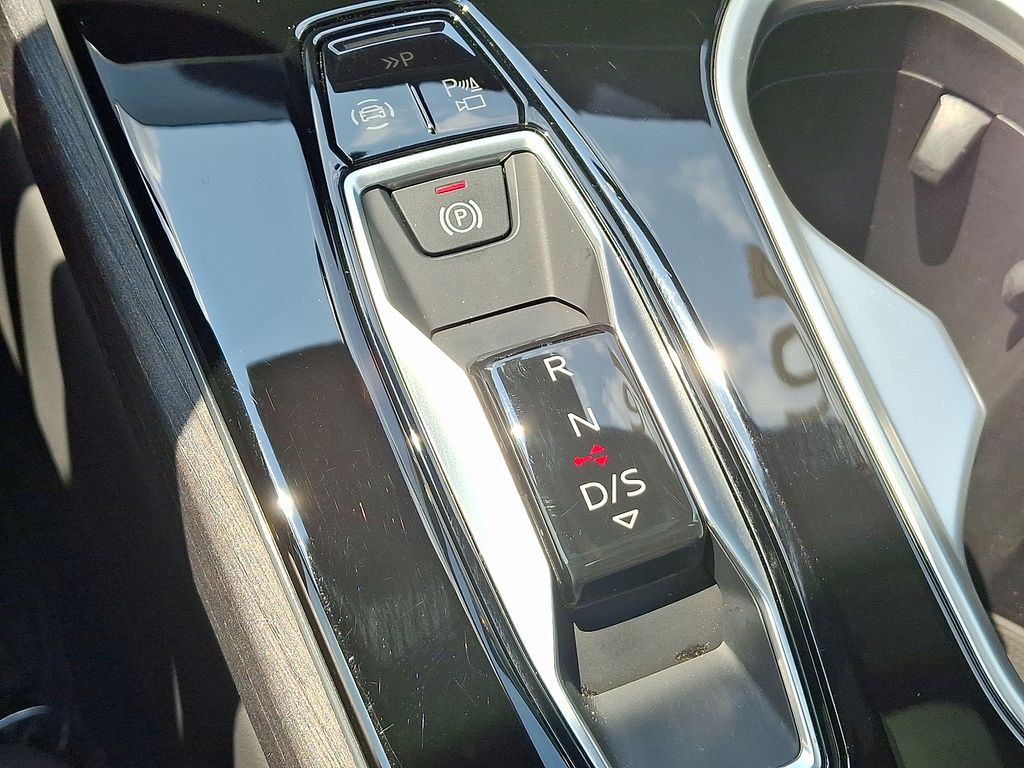 Thumbnail: 2026 Audi A6 - 17