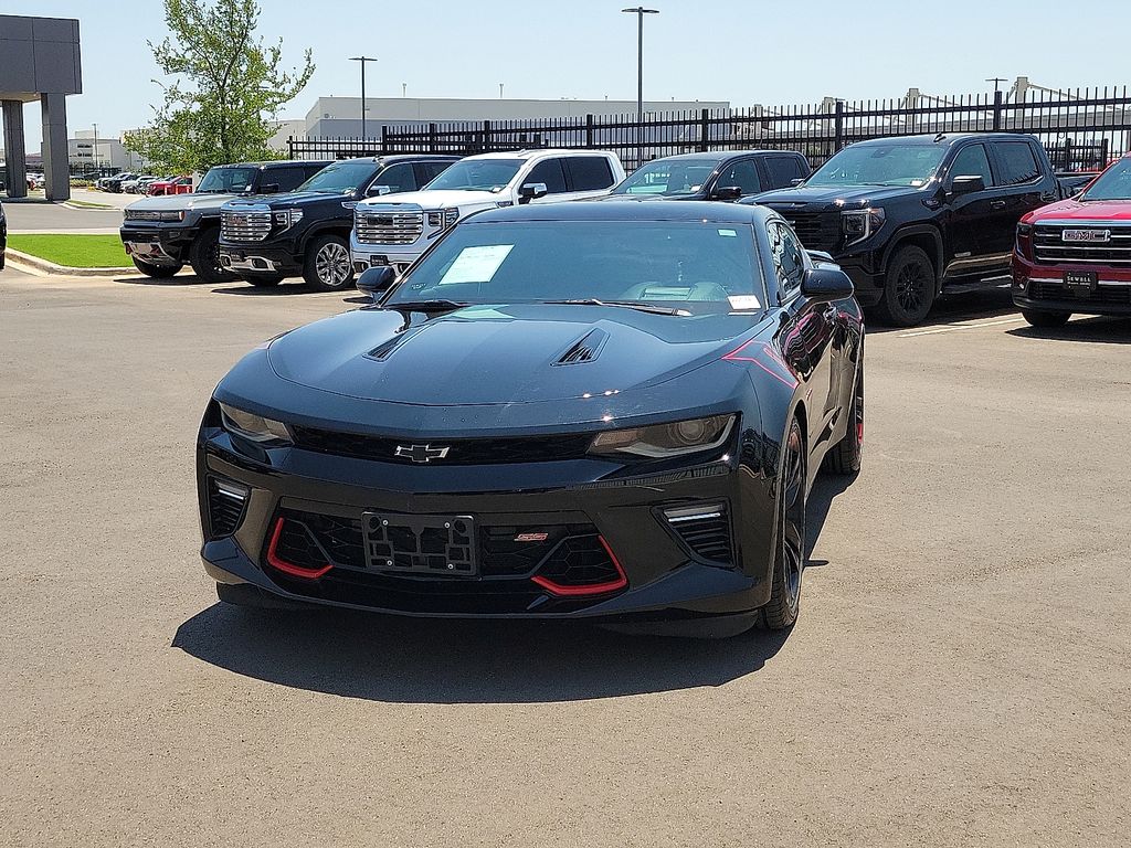 2018 Chevrolet Camaro 2SS Coupe RWD