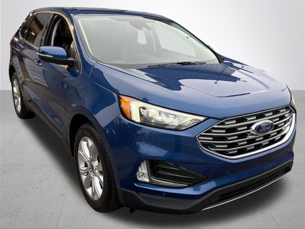 2022 Ford Edge Titanium