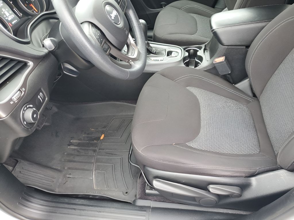 Used Car 2019 Jeep Cherokee  Latitude For Sale Under $12,000 In Austin, Texas