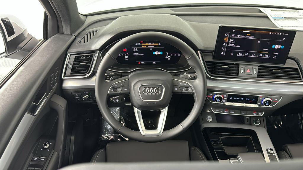 2025 Audi Q5  13