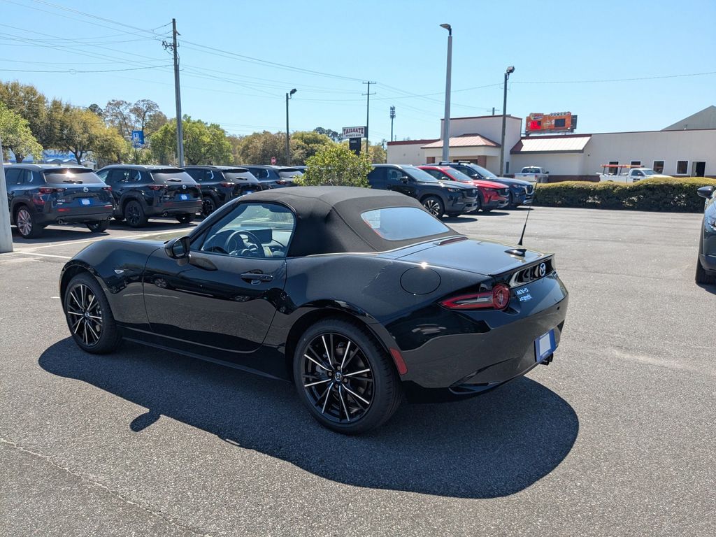 2026 Mazda MX-5 Miata Grand Touring