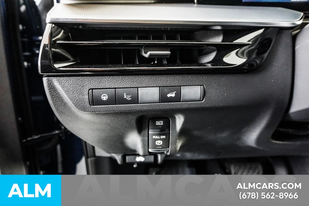 Used 2026 Blue Nissan Platinum image 34