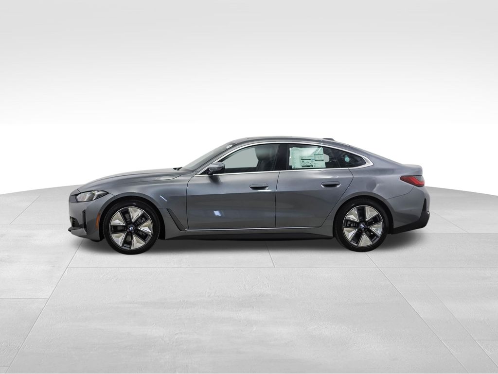 Thumbnail: 2026 BMW i4 - 2