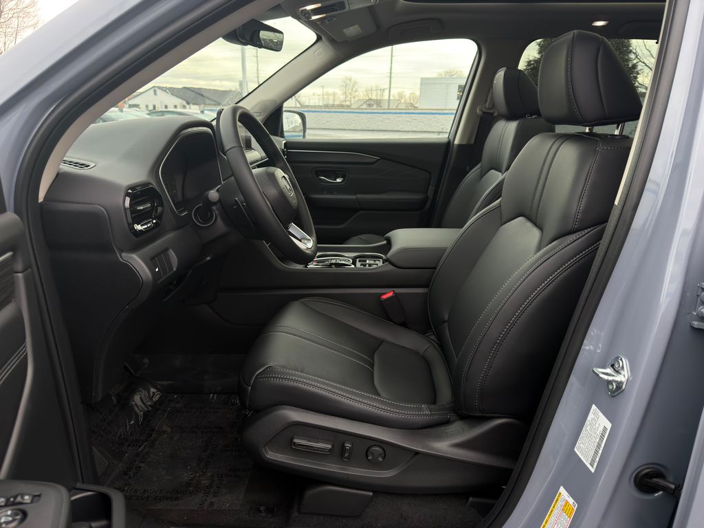 Thumbnail: 2026 Honda Pilot - 18