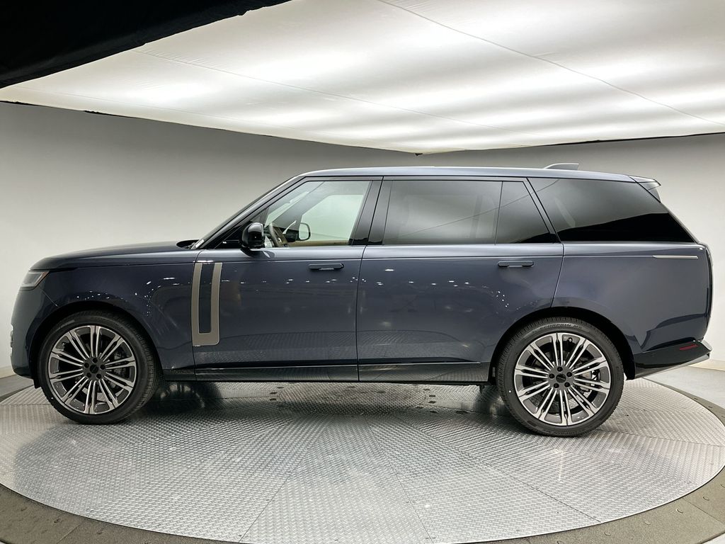 Thumbnail: 2026 Land Rover Range Rover - 2