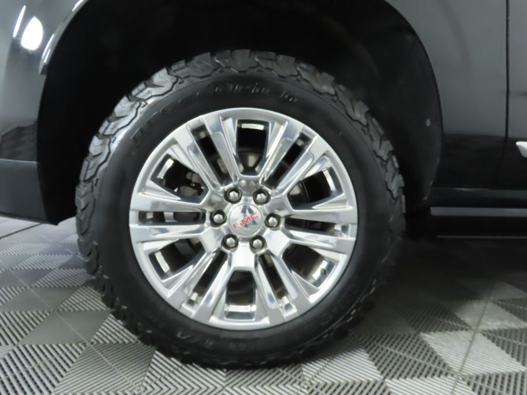 Thumbnail: 2023 GMC Yukon XL - 29