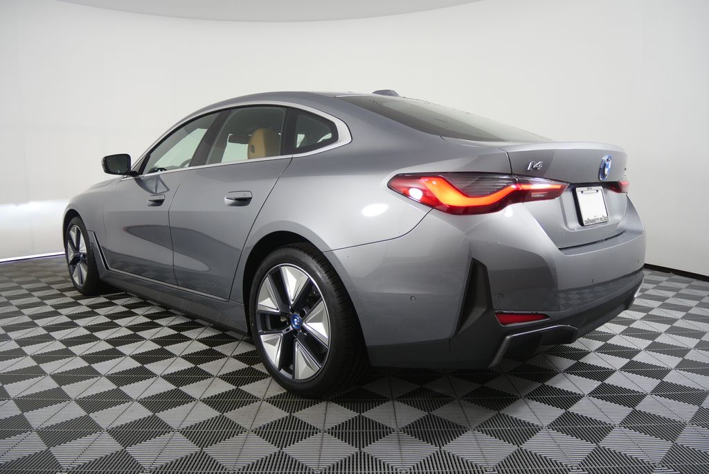 Thumbnail: 2023 BMW i4 - 5