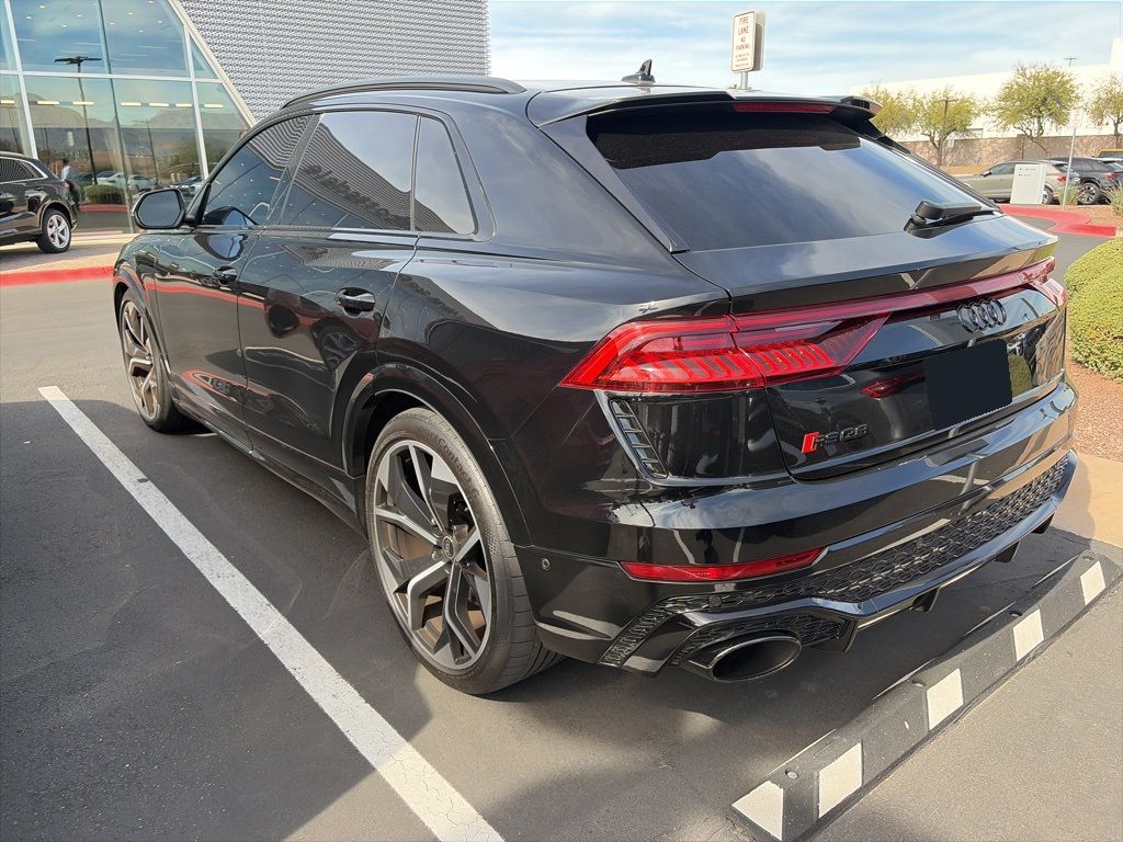 Thumbnail: 2021 Audi RS Q8 - 7