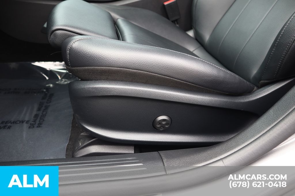 Used 2022 Gray Mercedes-Benz A 220 image 16