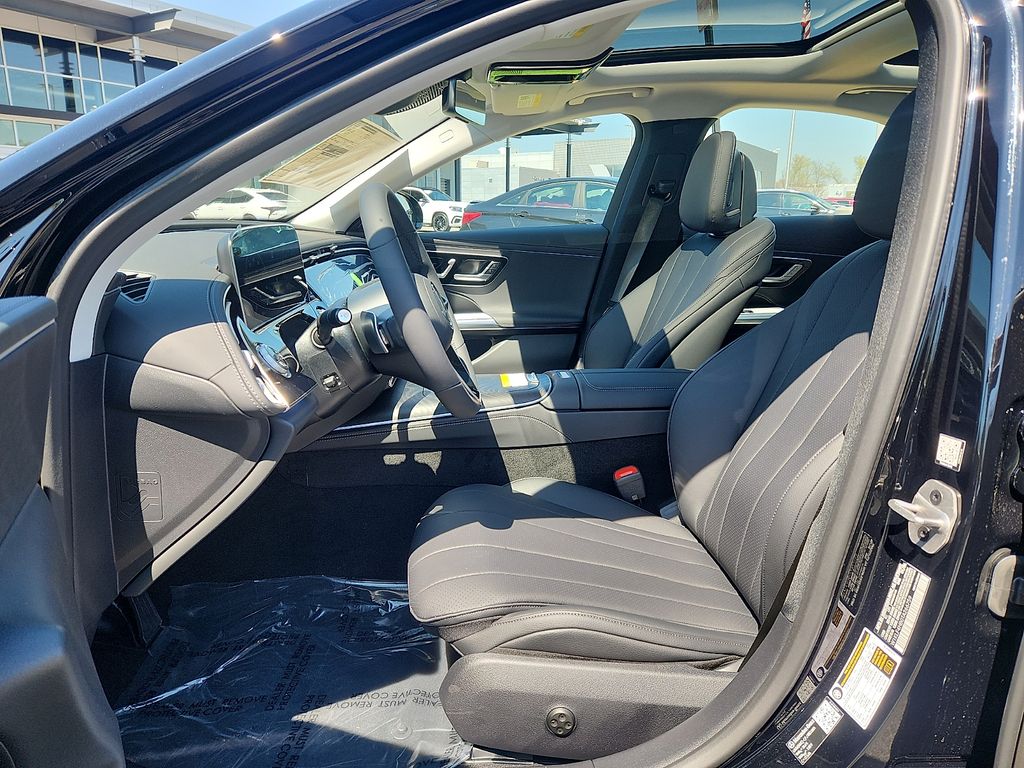 Thumbnail: 2026 Mercedes-Benz E-Class - 9