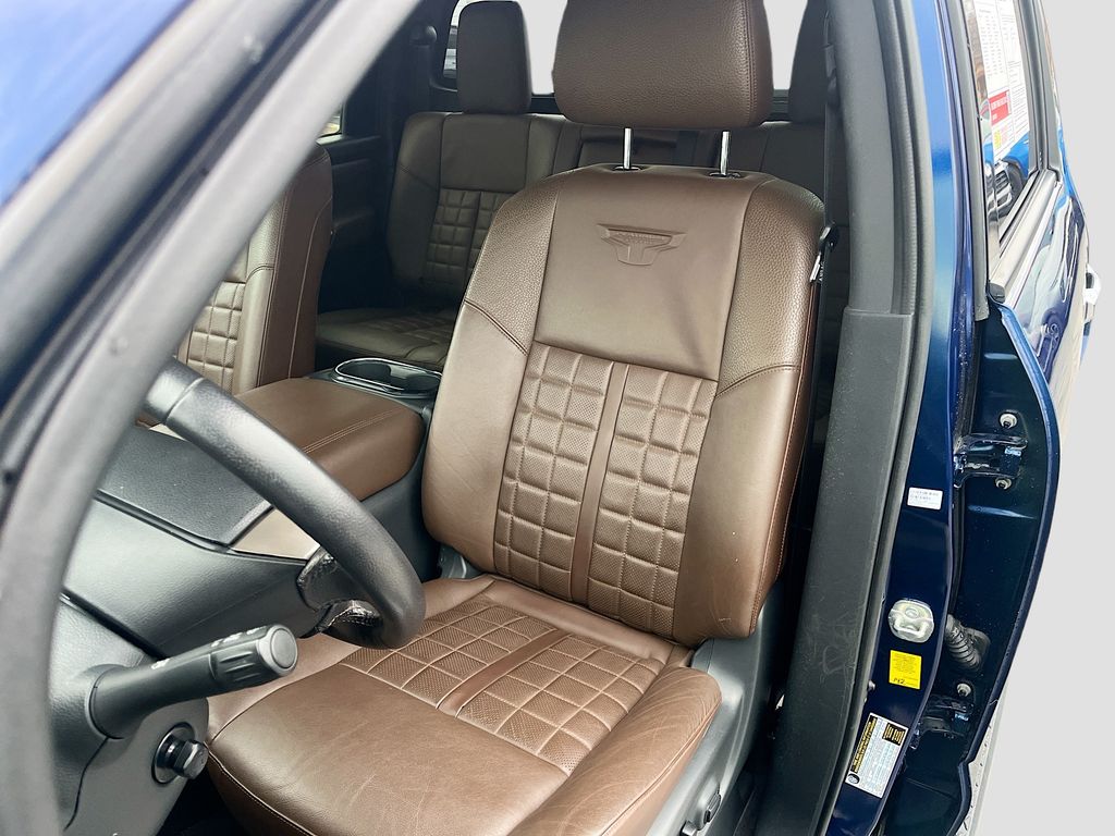Used 2023 Deep Blue Pearl Nissan Platinum Reserve image 20