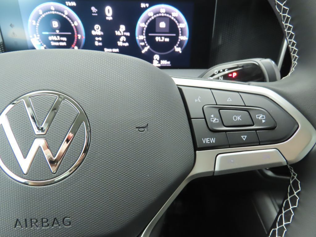 Thumbnail: 2026 Volkswagen Tiguan - 12