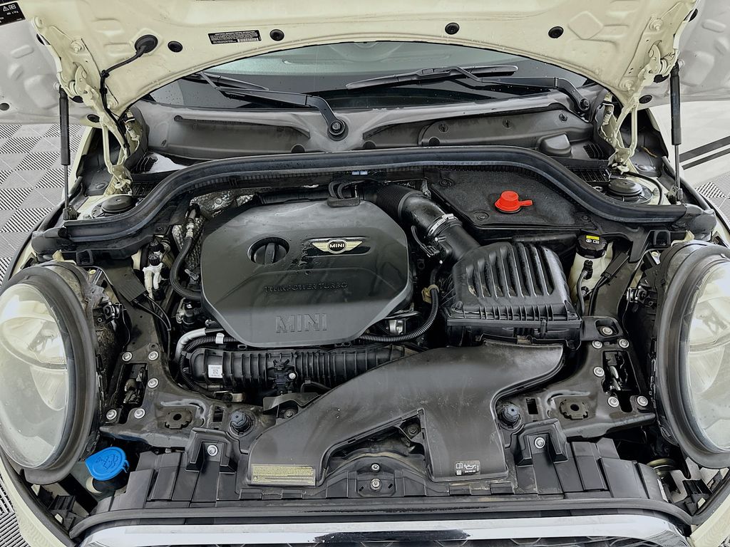 2016 MINI Cooper Base 27