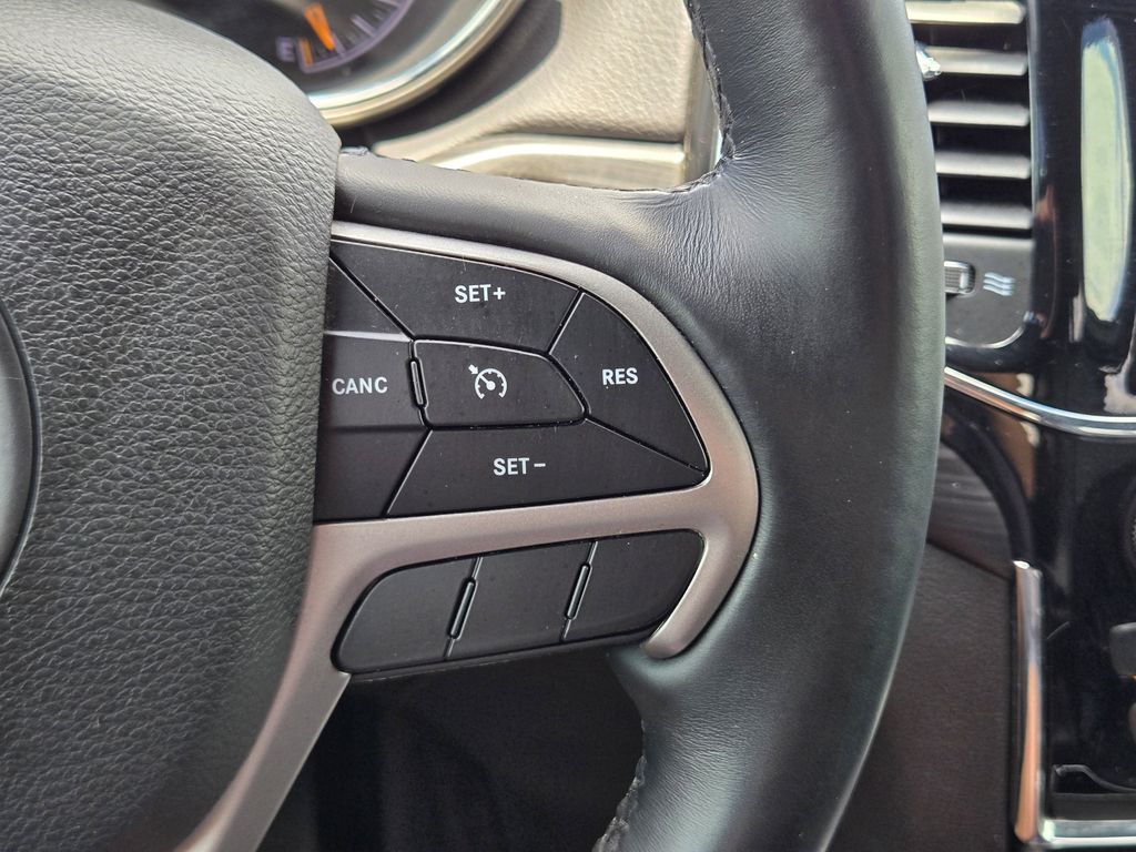 2019 Jeep Grand Cherokee Altitude White at Autostrade
