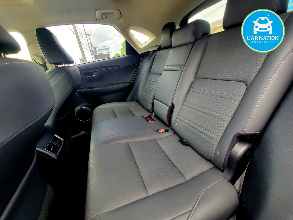 2021 Lexus NX 300 - Photo 9
