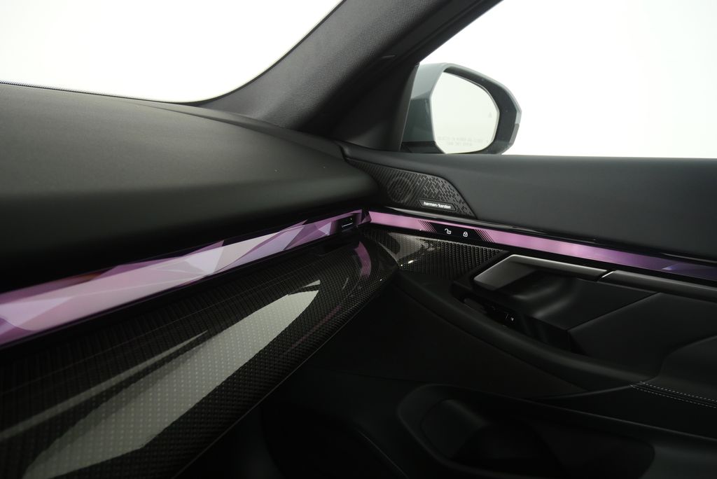 Thumbnail: 2026 BMW i5 - 23