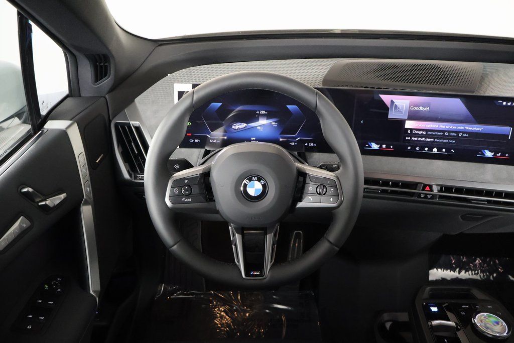 Thumbnail: 2026 BMW iX - 3