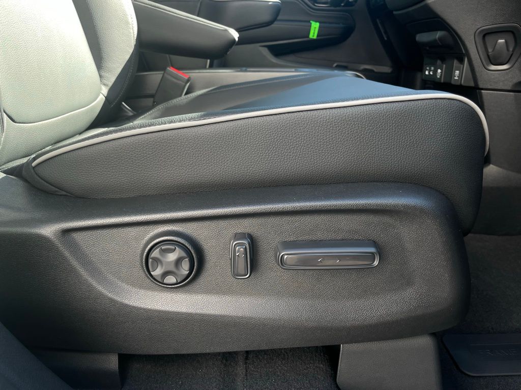 Thumbnail: 2026 Honda Odyssey - 32