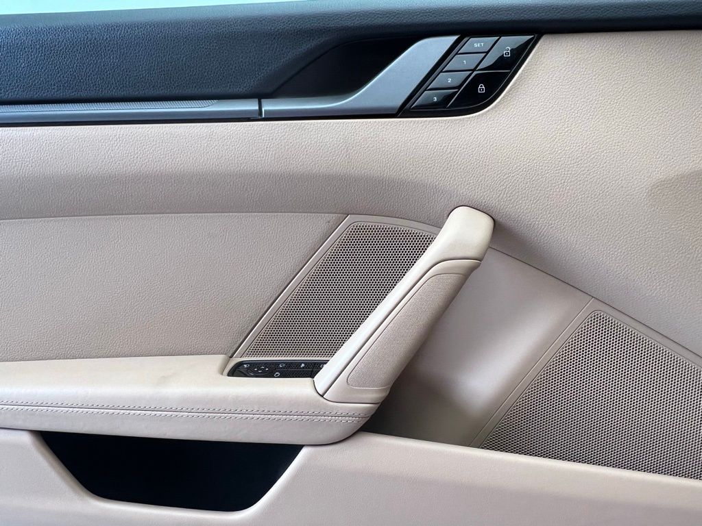 Thumbnail: 2021 Porsche 911 - 19