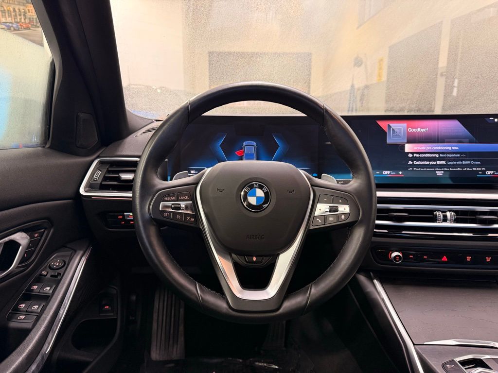 Thumbnail: 2023 BMW 3 Series - 22