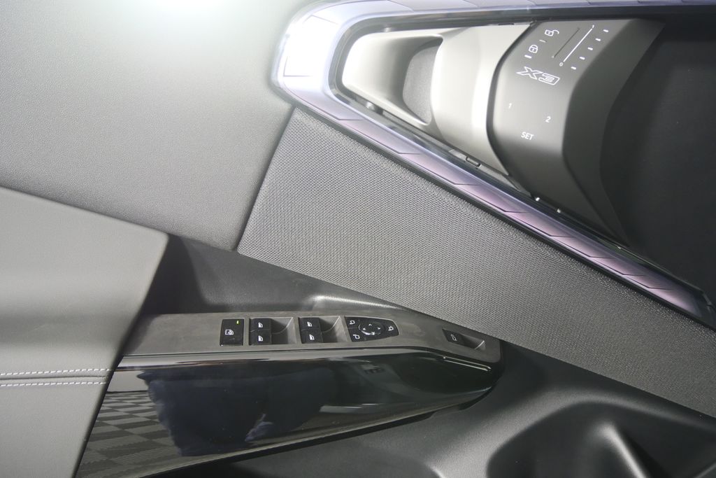 Thumbnail: 2026 BMW X3 - 8