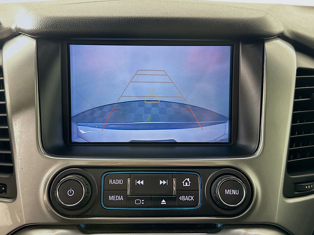 Thumbnail: 2018 Chevrolet Suburban - 14