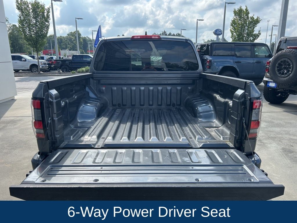 2023 Nissan Frontier SV