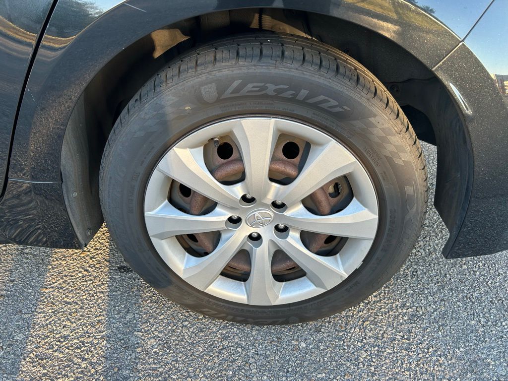 Thumbnail: 2022 Toyota Corolla - 9