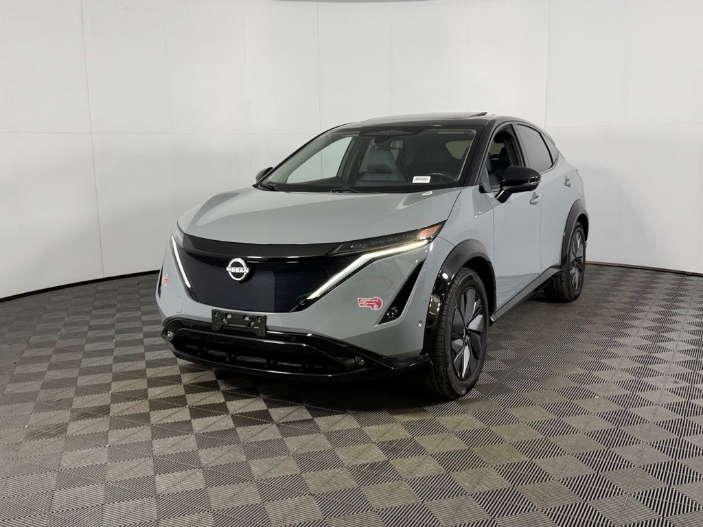 Used 2023 Gray Nissan PLATINUM+ e-4ORCE image 3