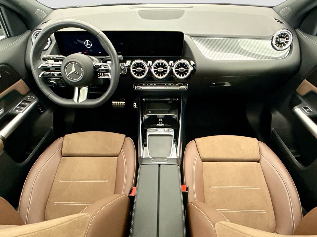 Used 2025 Silver Mercedes-Benz GLA 250 image 15