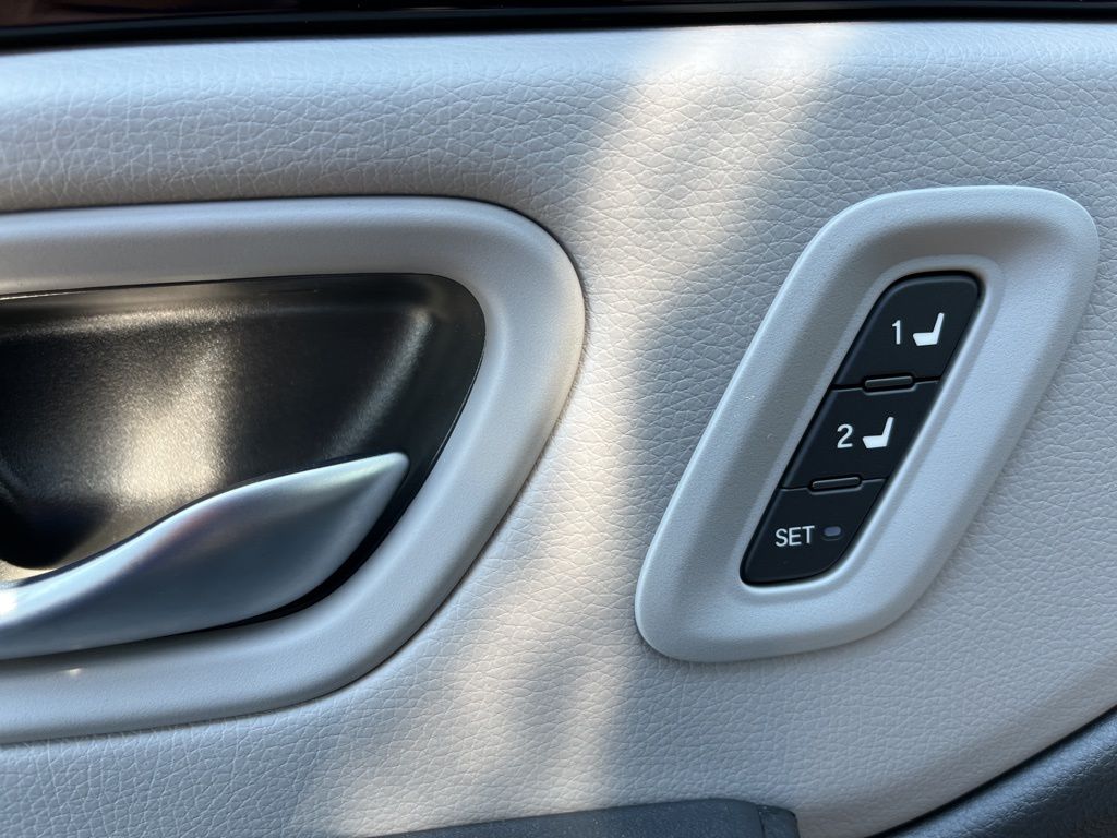 Thumbnail: 2025 Honda Pilot - 6