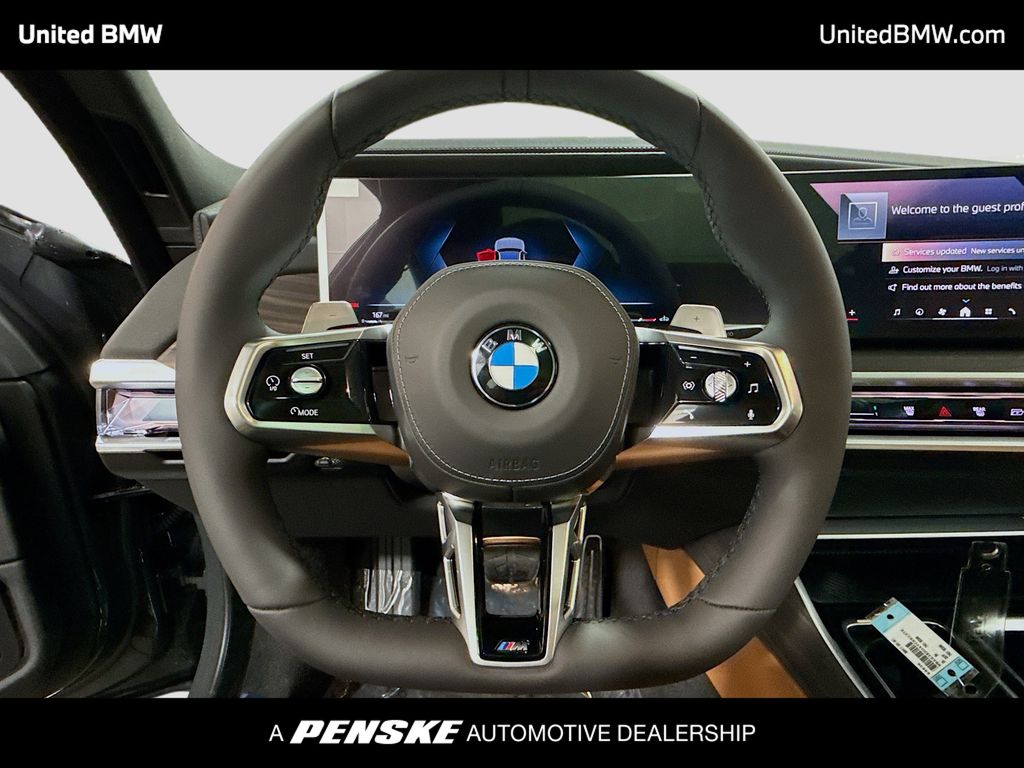 Thumbnail: 2026 BMW 7 Series - 6