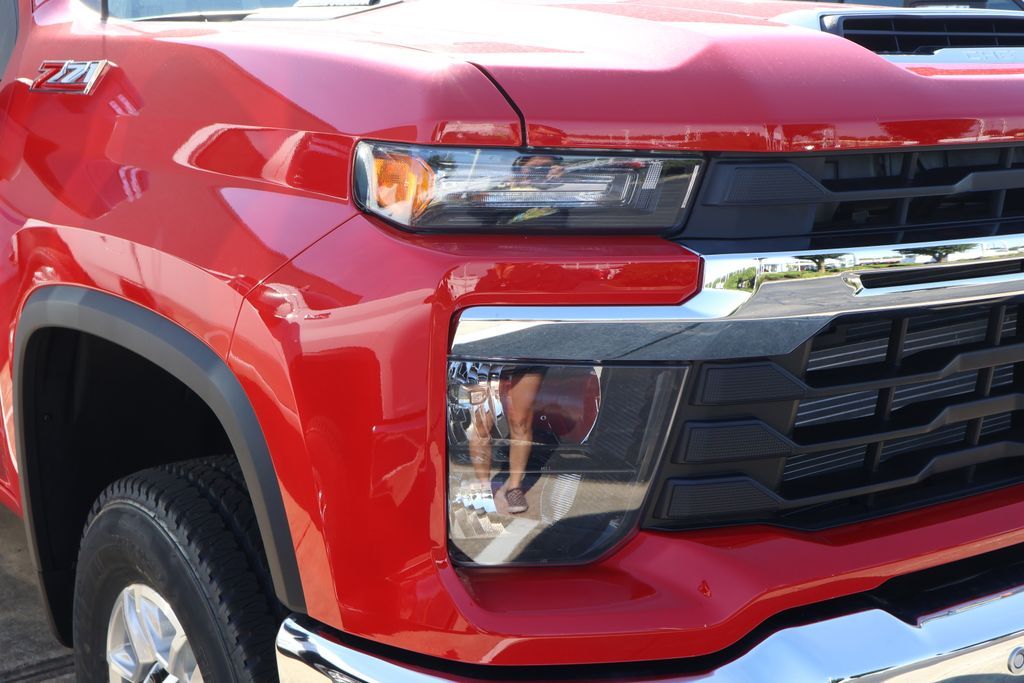 Thumbnail: 2026 Chevrolet Silverado 2500 - 3