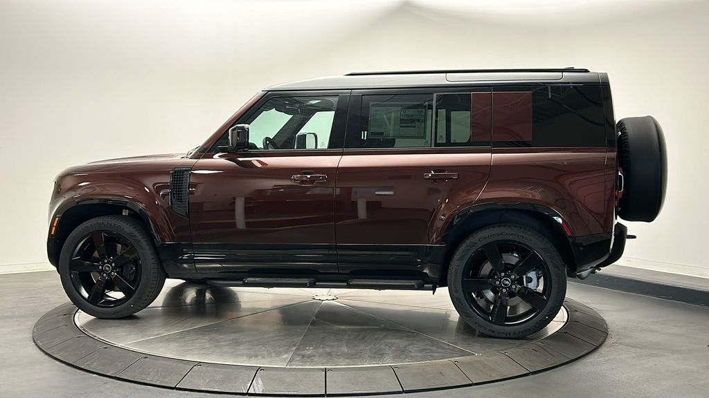 Thumbnail: 2025 Land Rover Defender - 2