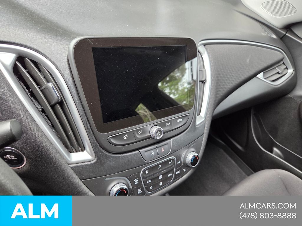Used 2024 Gray Chevrolet LT image 19