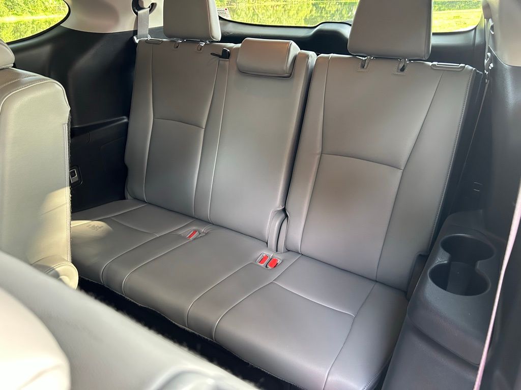 2023 Toyota Highlander Limited 13