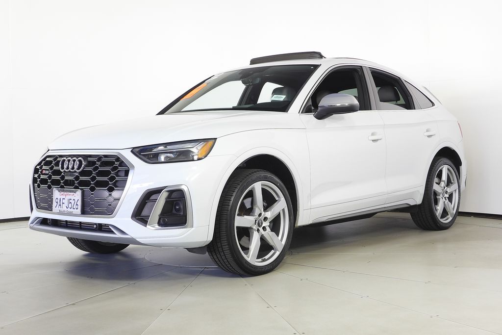 Thumbnail: 2022 Audi SQ5 - 2