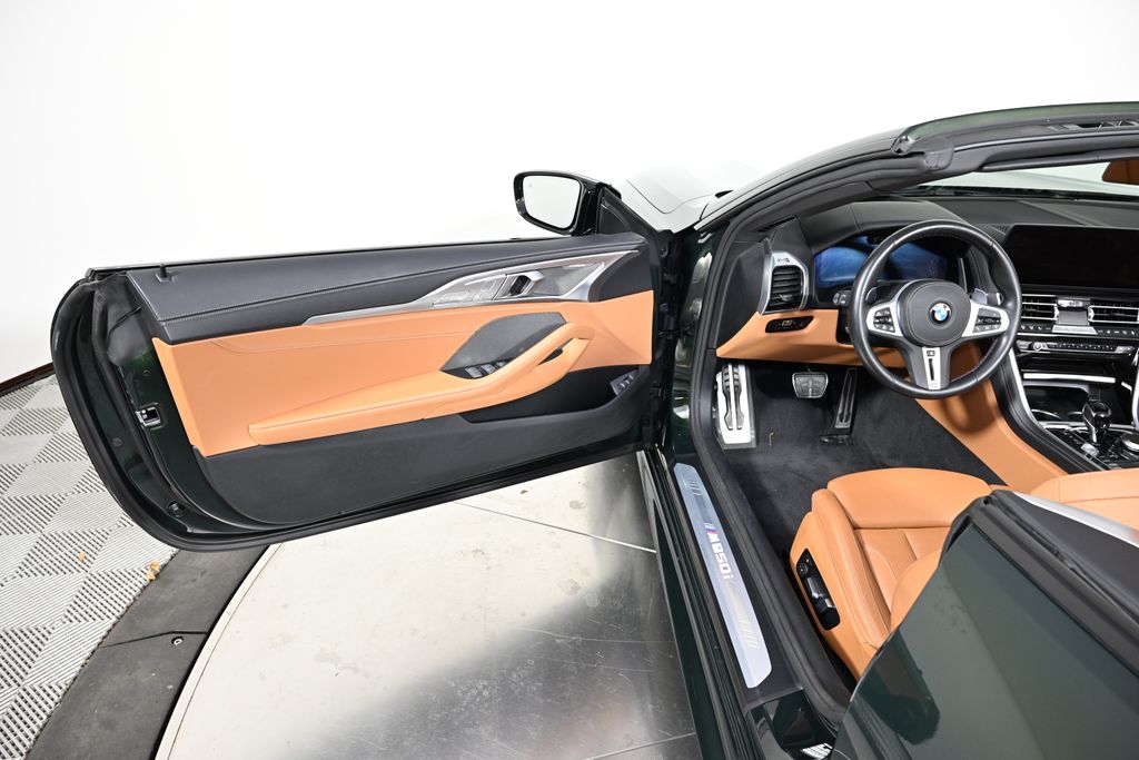 Thumbnail: 2023 BMW 8 Series - 28