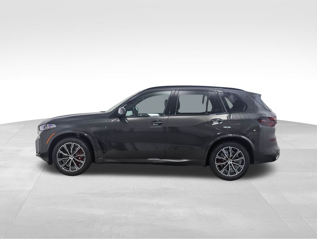 Thumbnail: 2026 BMW X5 - 2