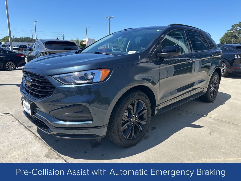 2024 Ford Edge SE