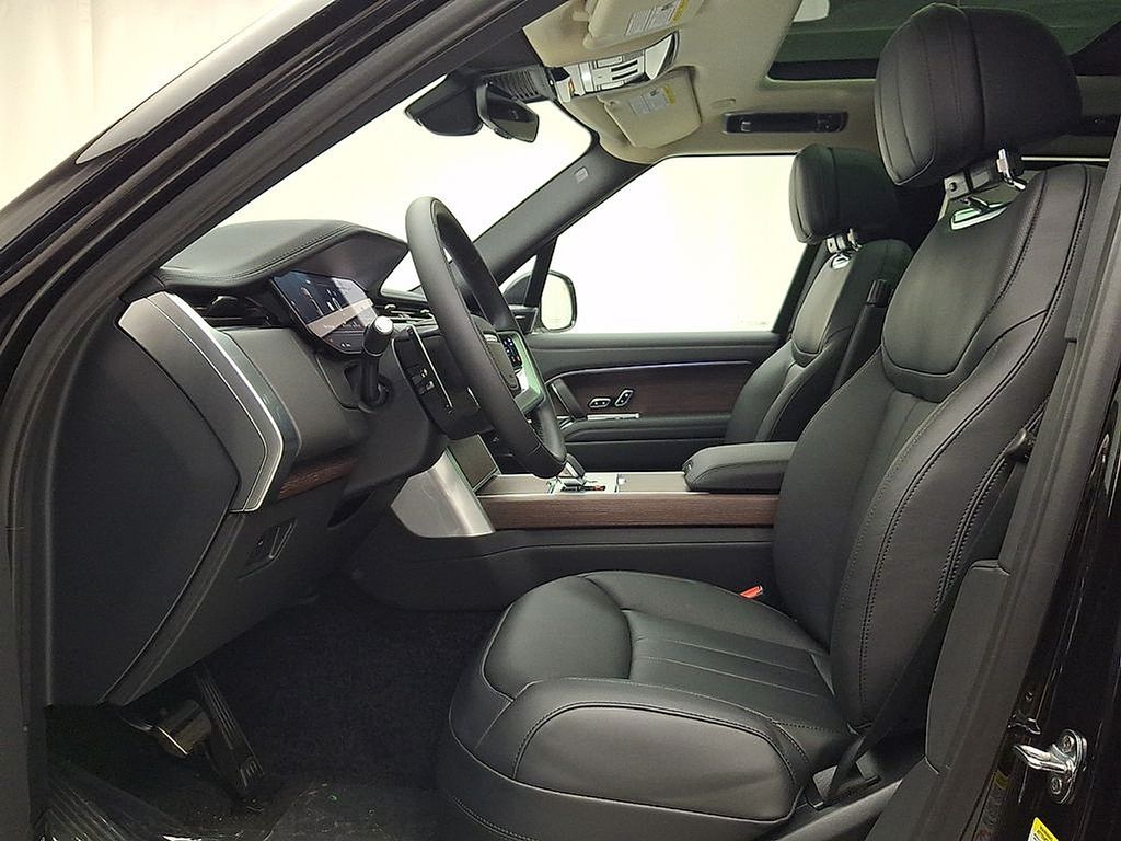 Thumbnail: 2026 Land Rover Range Rover - 11