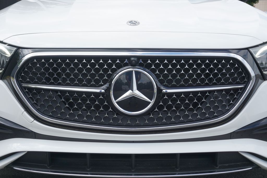 Thumbnail: 2024 Mercedes-Benz E-Class - 9
