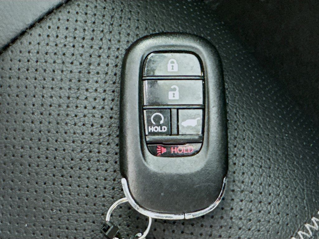 Used Car 2024 Honda Hr-v  Ex-l For Sale Under $30,000 In Austin, Texas
