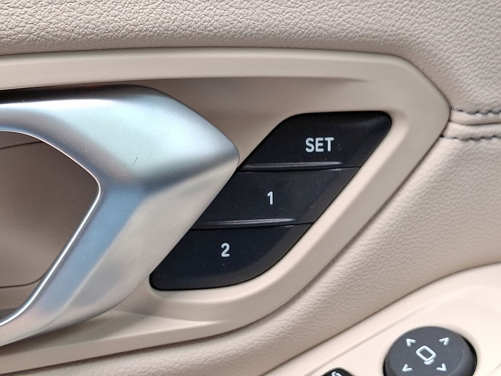 2023 BMW 3 Series 330i xDrive 24