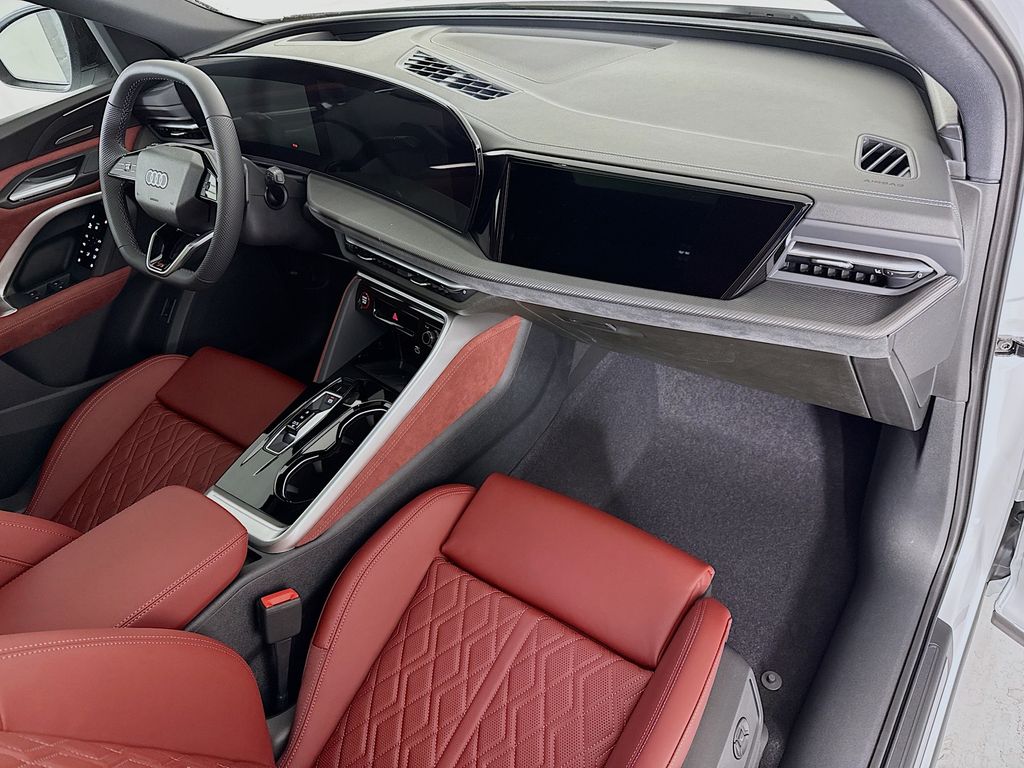 Thumbnail: 2026 Audi SQ5 - 17