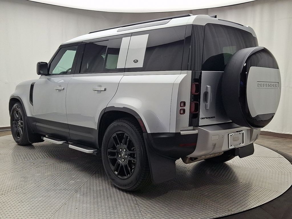 Thumbnail: 2024 Land Rover Defender - 3