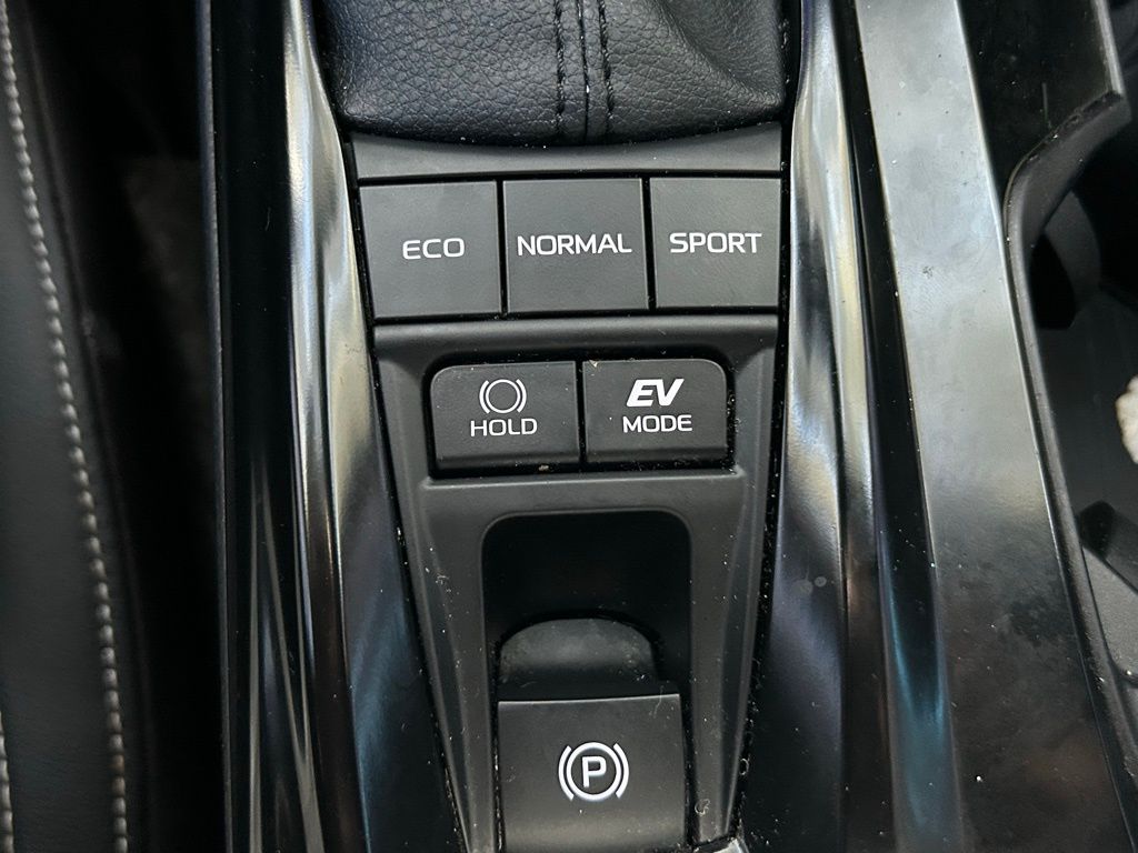 Thumbnail: 2025 Toyota Camry - 27