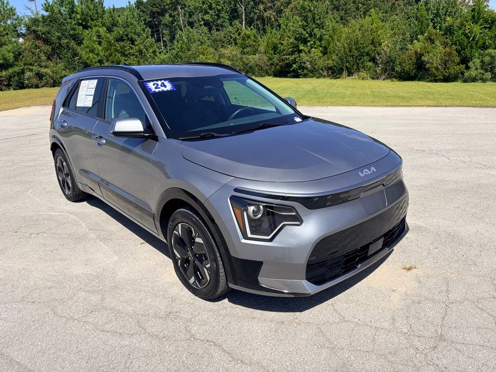 2024 Kia Niro EV Gris (Steel Gray) SUV/Crossover Tracción delantera 1 velocidad Automática